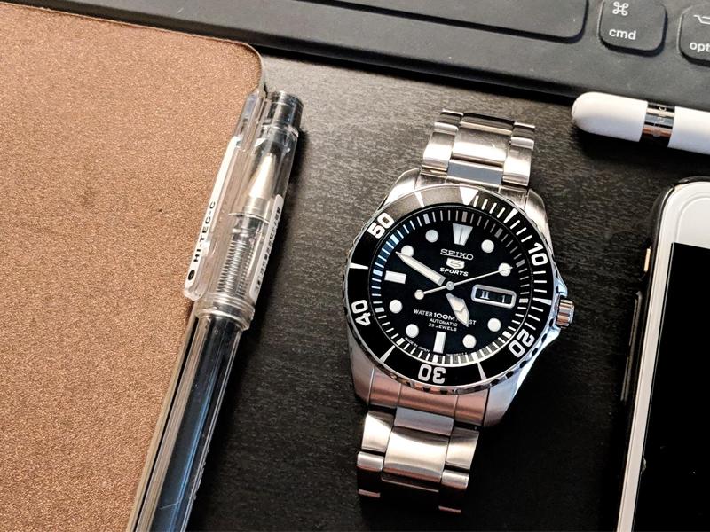 Seiko Sea A Review on One of Seiko's Best Automatic Divers - The Watch Company